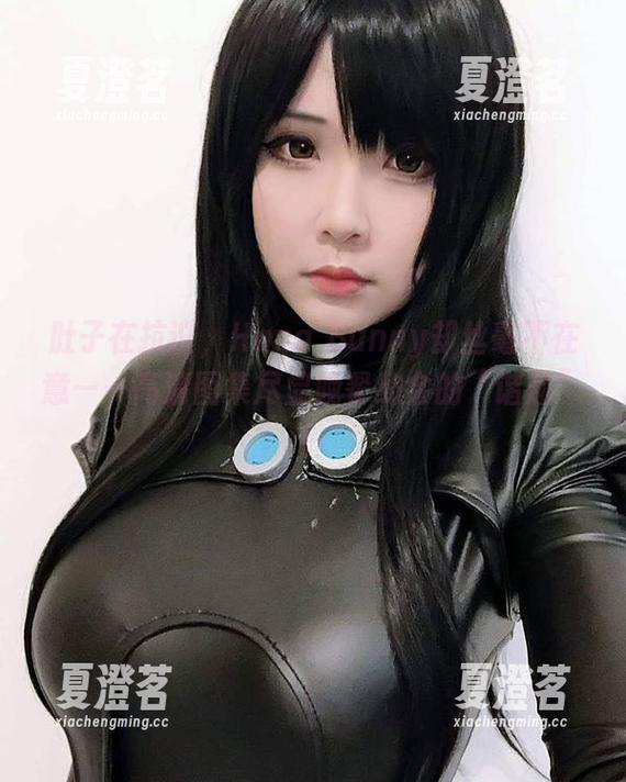 Hana Bunny 肚子在抗议,Hana Bunny却丝毫不在意——高清图集尽显晚餐约会的“谐趣”!